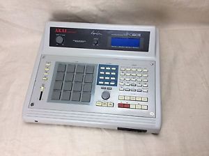 Used Akai MPC 60II Midi Sequencer & Drum Machine Sampler MPC 60-II Roger Linn