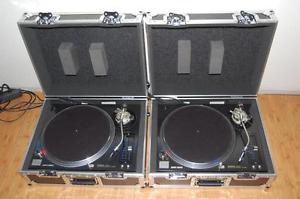 2x Technics 1210 M5G's W/ Odyssey Cases Needles EXCELLENT L@@@@@K!!!