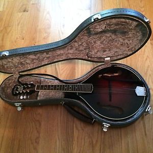 2005 Weber Absaroka mandolin, mint condition w/ original hard case, 3pks strings