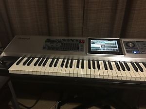Roland Fantom-G8 Synthesizer / Keyboard