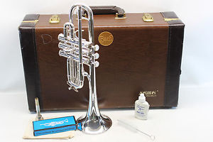 Bach Stradivarius 304 Eb (flat) PRO Trumpet Professional W Hard Case SILVER MINT