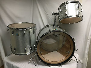 Vintage Ludwig Silver Sparkle Drumset Kit Olive Badge Series