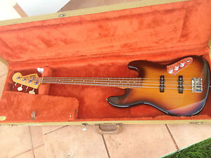 FENDER JACO PASTORIUS FRETLESS BASS