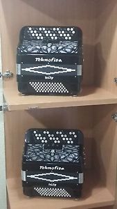 2 New units  Accordion/Acordeón/Akkordeon/Accordeon Chromatic Teknofisa ITALY
