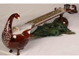 TAUS WITH BOW DILRUBA ISRAJ SARANGI  GSM028