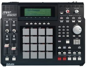 AKAI MPC 2500 (great condition) w/FREE 4gb COMPACT FLASH card
