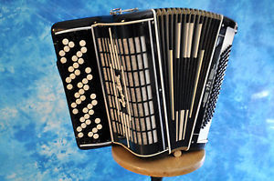 HAGSTROM ACCORDEON Collection musette 80 basses