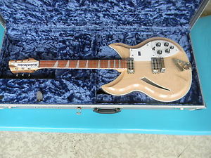 Rickenbacker Vin