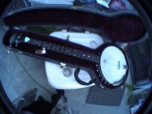 beautiful 22 fret 5 string deering boston OB banjo with case from 1998