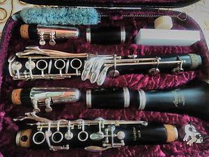 B CLARINET FULL BOEHM SYSTEM AMATI MAESTRO M500