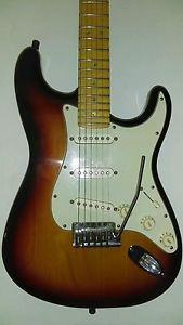 Fender American Deluxe Stratocaster 98/99 Electric Guitar