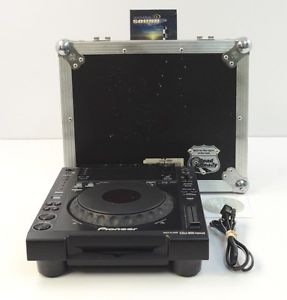 Pioneer CDJ-900 Nexus Pro DJ Tabletop Multi-Media & CD Player w/ RoadReady Case