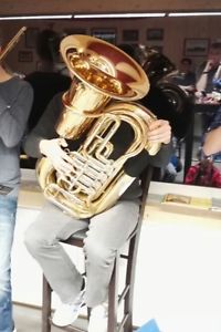 B-Tuba Goldmessing, kompakt