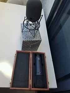 neumann U87 Ai Condenser Microphone with: Shock Mount, Wood case and Spit Guard