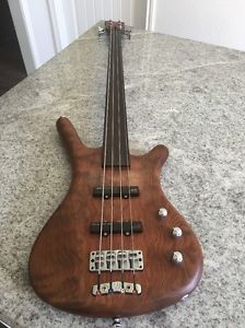 Warwick Corvette 4 string Fretless bass guitar. Awesome Condition