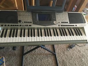 Yamaha PSR 2000