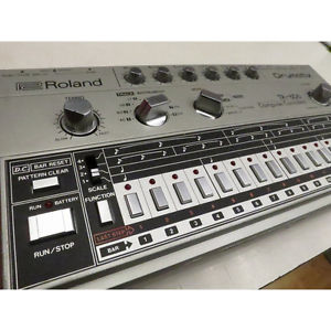 ROLAND Roland / TR-606 DRUM MACHINE analog rhythm machine free shipping case