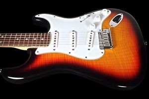 2013 FENDER STRATOCASTER CUSTOM SHOP CUSTOM DELUXE STRAT FLAME TOP ANTIQUE BURST