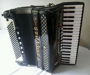 FISARMONICA 120 BASSI STRADELLA MUSETTE