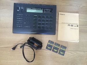 ROLAND R8 MK2 + ROLAND CARDS SN-R8-09 / SN-R8-04 / SN-R8-01