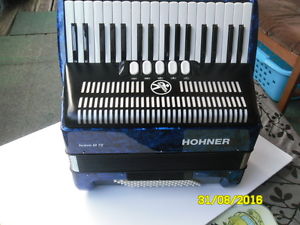 Hohner Bravo III 72