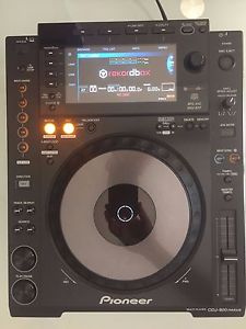 Pioneer CDJ-900 Nexus professional DJ turntable barely used original packaging