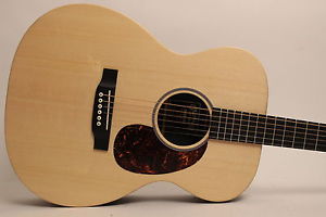 Martin Gitarre 000X1AE + Fishman  Tonabnehmer Showroom / Aussteller UVP:840 €