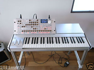 Korg Radias Radias-R  Synthesizer/Vocoder with RD-KB Keyboard and stand