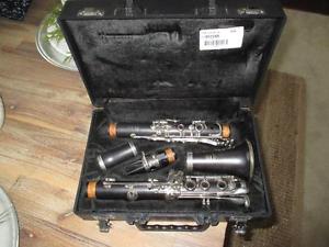 Yamaha 450 N Wood Clarinet W/ Case VERY NICE 450N