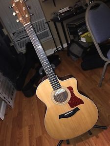 Taylor 214ce DLX Acoustic/Electric Guitar