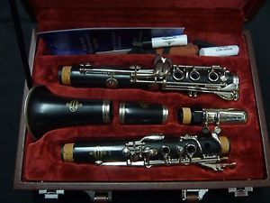 Buffet Crampon E11 Wood Clarinet with case and accessories