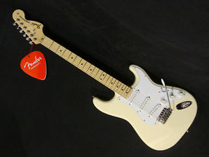 Fender Japan Exclusive Classic 70s Stratocaster Vintage White New w/ Gigbag