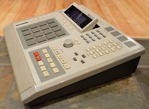 Clean Akai MPC 3000 Roger Linn OS 3.11 midi sampler drum machine -New Backlight