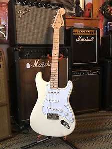 Fender AVRI American Vintage Reissue 70s Stratocaster EXC+ w/OHSC JIMI RARE USA