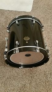 Tama starclassic maple 18" bass drum
