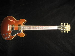 Gibson ES-339 SPARKLING BURGUNDY ONE OF A KIND