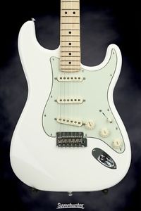 Fender Deluxe Roadhouse Stratocaster - Olympic White Solidbody Electric Guitar