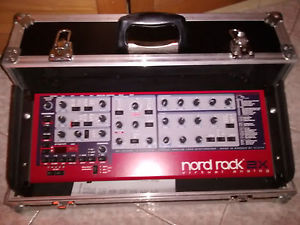 Clavia Nord Rack 2x + wood rack case