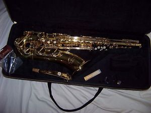 YAMAHA YTS-52 TENOR SAXOPHONE w.New Mouthpiece -EXCELLENT NEAR-MINT CONDITION!