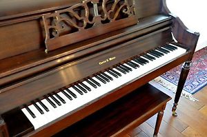 CHARLES WALTER Model 1520 vertical studio piano