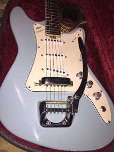 VOX SPITFIRE GUITAR, VINTAGE,  1965 NEAR MINT CONDITION, AND CASE