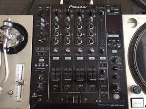 DJM 900 Nexus Pioneer mixer - Mint Condition, Studio Use Only