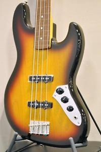 Fender Japan Exclusive Classic 60s Jazz Bass Fretless Used w/ Gigbag