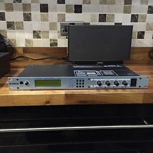 Yamaha FS1R Synthesiser