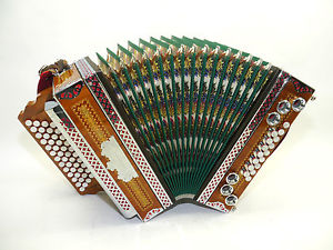 Steirische Harmonika , Alpenklang, Poverini , B-Es-As-Des, ohne Gleichtöne