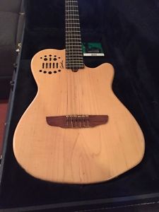 2002 Godin Multiac ACS-SA Nylon String Acoustic-Electric Guitar Natural