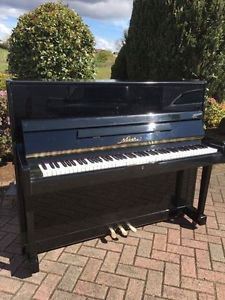 Black Shiny Upright Nieer Piano