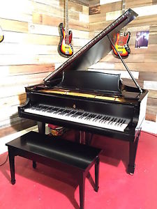 Steinway& Sons Model O Grand Piano Amazing sound Perfect condition.
