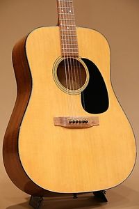 MARTIN D-18 1976 Natural w/hard case Free shipping Guitar from Japan #R588