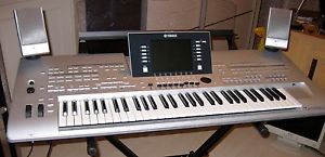 YAMAHA TYROS 3 teclado + equipo de sonido YAMAHA